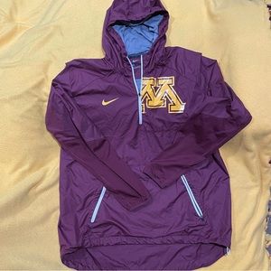UMN Golden Gophers Coach Hoodie from Nike.  Maroon w/ prominent yellow logo